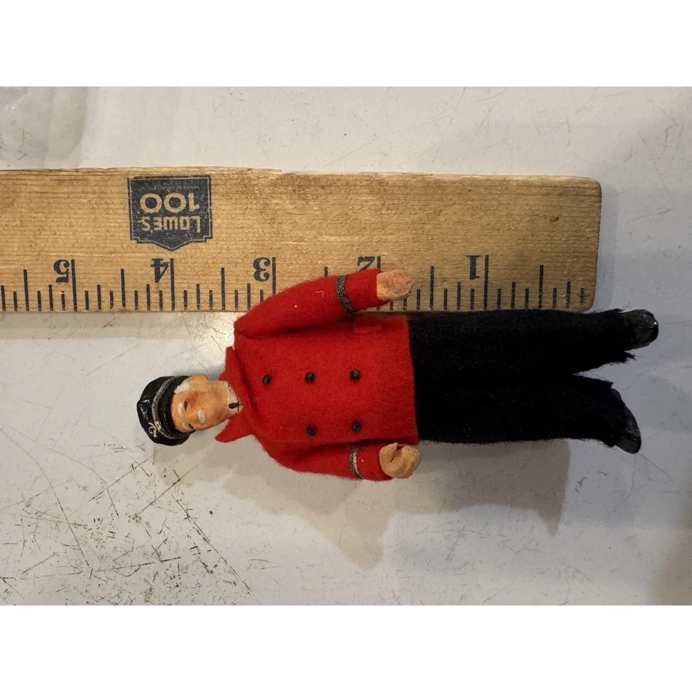TRAIN Assortment Wooden Resin Christmas Ornaments And Conductor In Felt Suit Lot